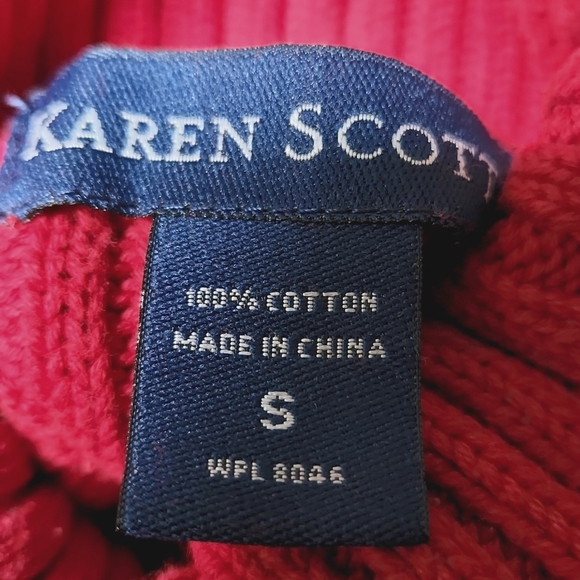 Karen Scott, Women's S, Red, Tutrleneck Sweater, Cable Front Design - Picture 7 of 8